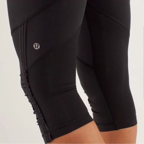 LULULEMON Run For Your Life Crop Mesh Ruffle Leggings Size 4 - Picture 2 of 5